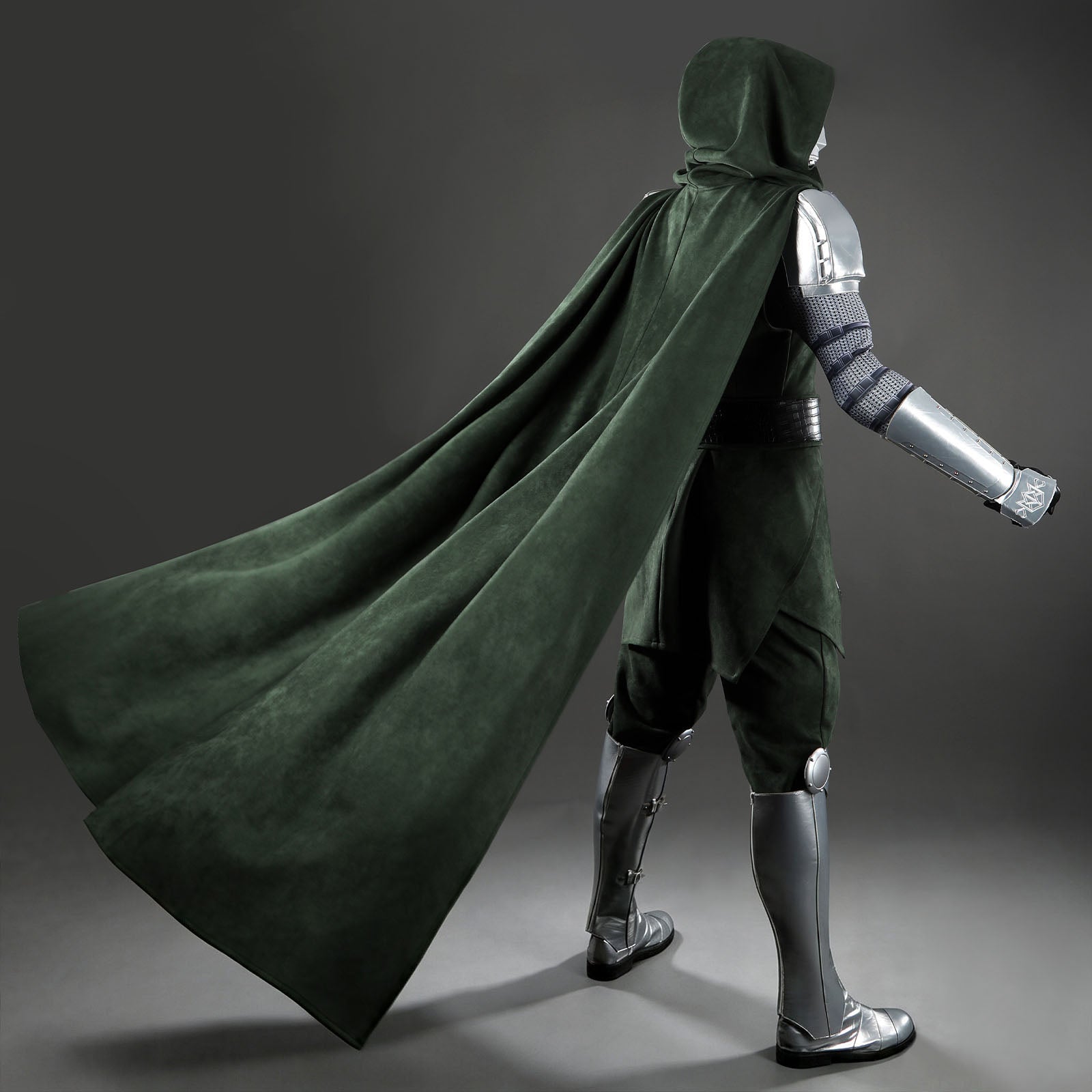 Avengers 5 Doomsday Doctor Doom Cosplay Costumes Halloween Theme Party OutfitsThemed Carnival Party Outfit