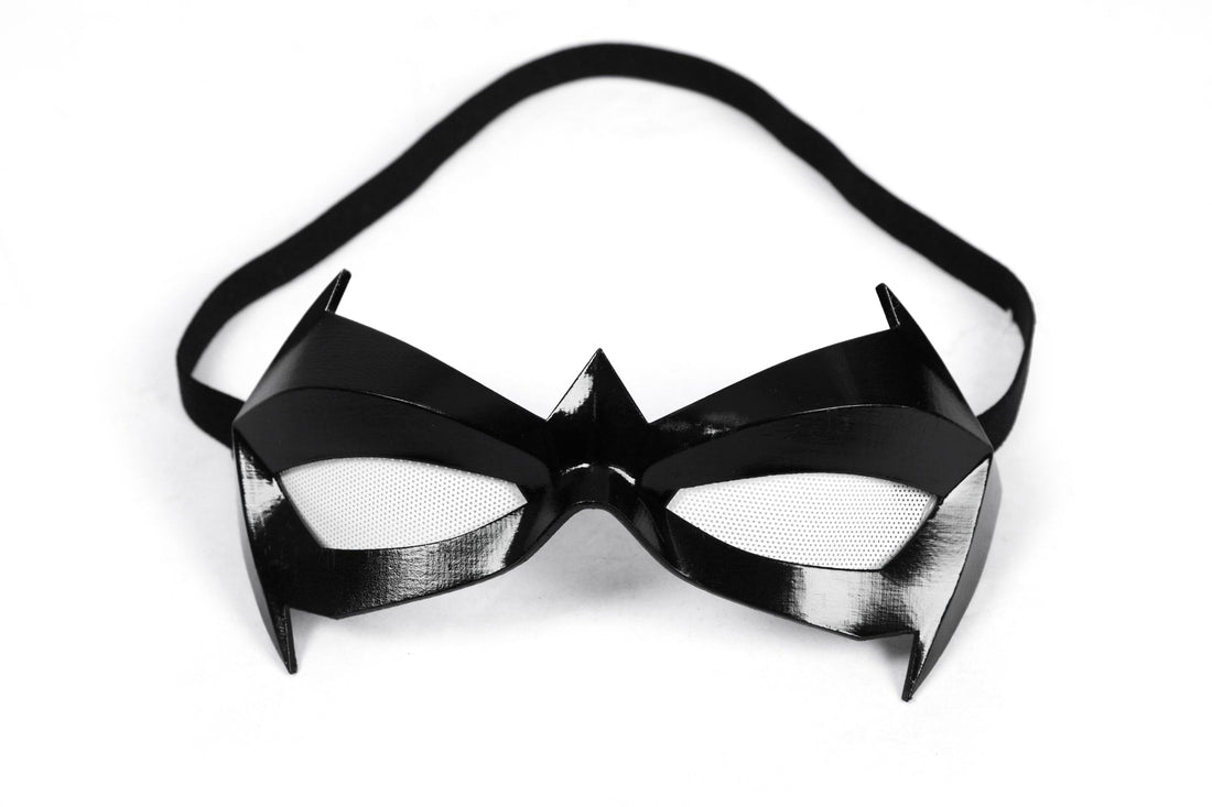 Batman: Son of The Demon Robin Damian Wayne Cosplay Costumes Halloween Suit with CloakThemed Carnival Party Outfit