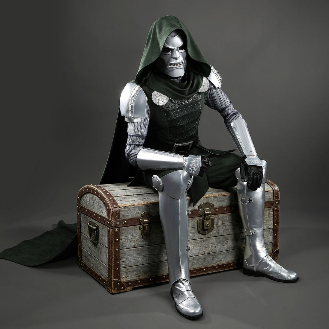 Avengers 5 Doomsday Doctor Doom Cosplay Costumes Halloween Theme Party OutfitsThemed Carnival Party Outfit