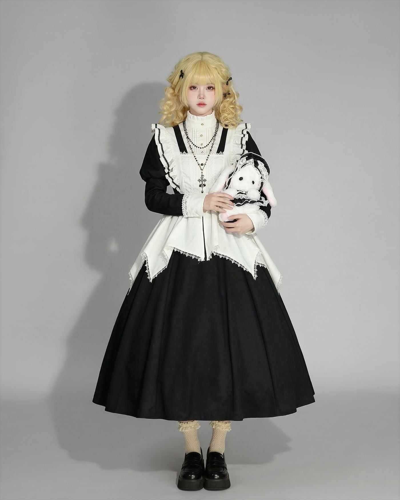Dark Gothic Long Maid Outfit with Puff Sleeves Cosplay Lolita Dress