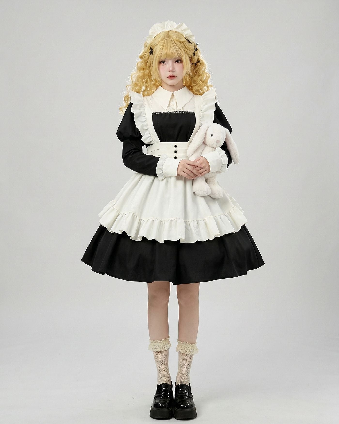 Akihabara Black White Traditional Maid Outfit Lolita Cosplay Dress