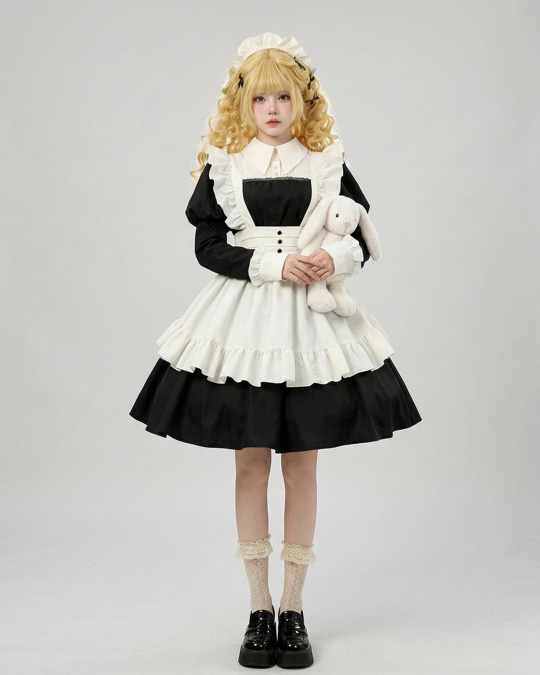 Akihabara Black White Traditional Maid Outfit Lolita Cosplay Dress