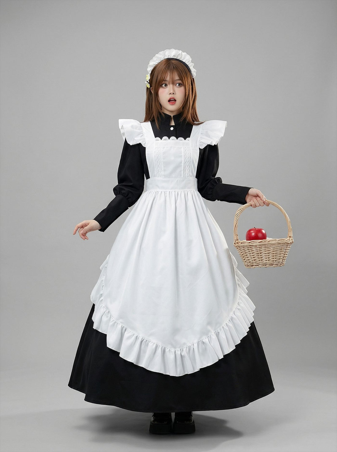 Black and White British Long Maid Outfit Lolita Dress Cosplay