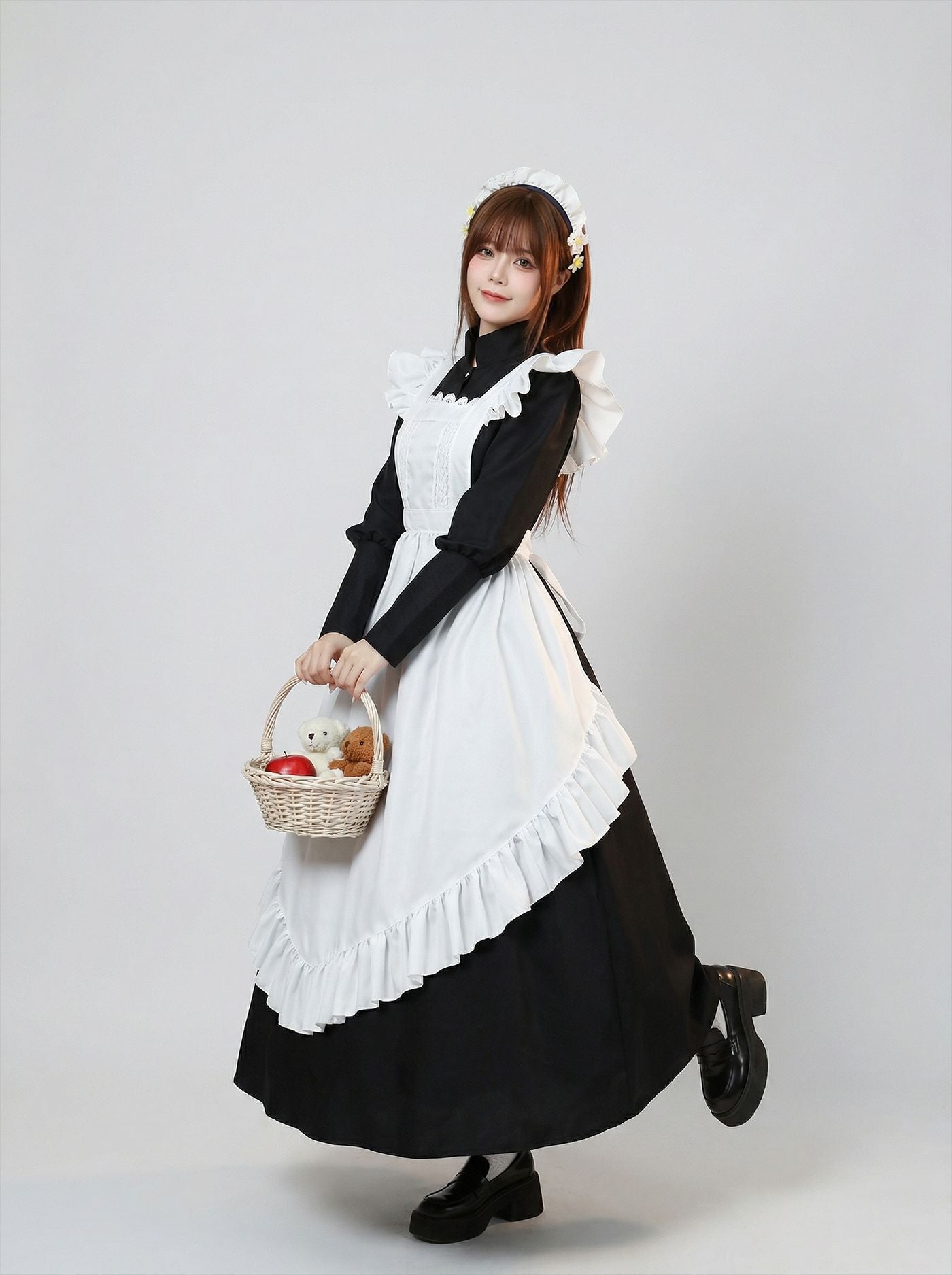 Black and White British Long Maid Outfit Lolita Dress Cosplay