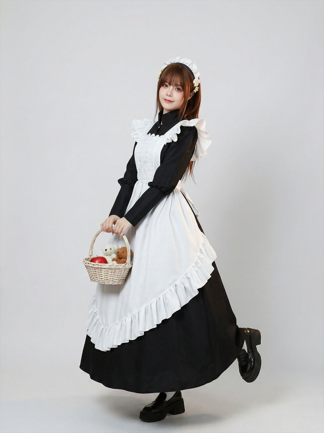 Black and White British Long Maid Outfit Lolita Dress Cosplay