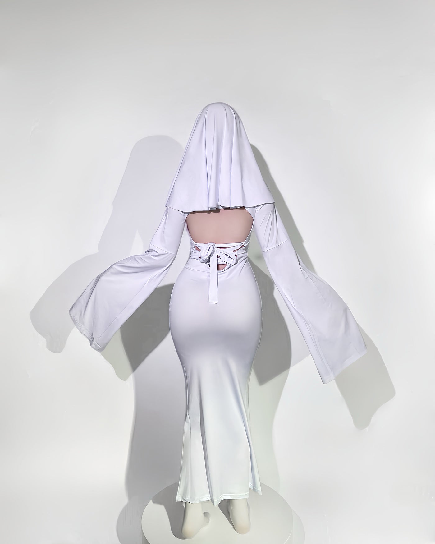 Cute Ghost Cosplay Costume for Women - Mrs. Kyoko Style Spooky White Dress with Face Mask