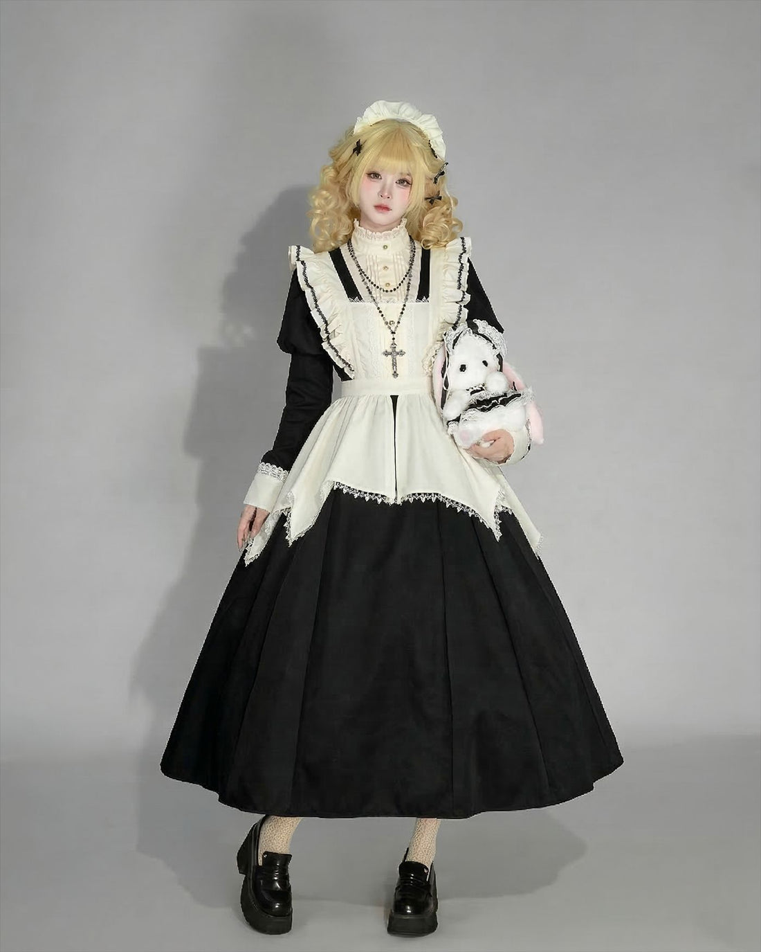 Dark Gothic Long Maid Outfit with Puff Sleeves Cosplay Lolita Dress