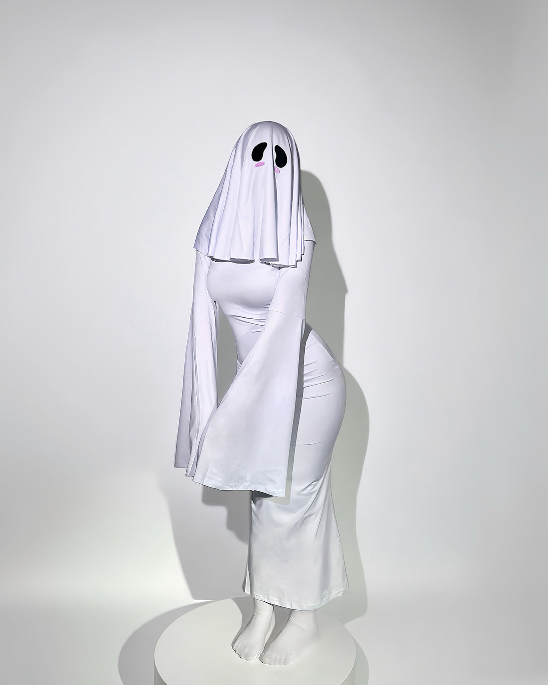 Cute Ghost Cosplay Costume for Women - Mrs. Kyoko Style Spooky White Dress with Face Mask