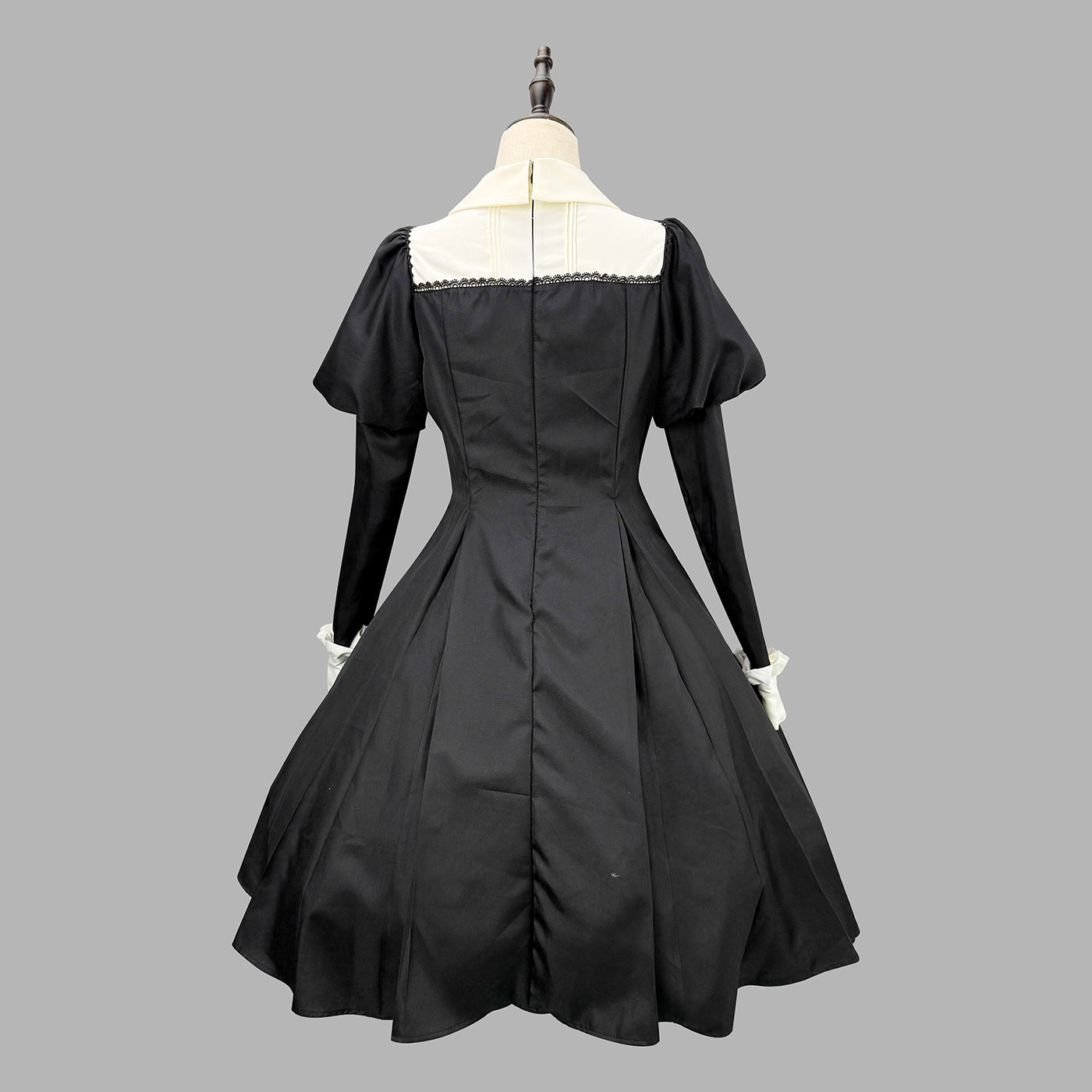 Akihabara Black White Traditional Maid Outfit Lolita Cosplay Dress