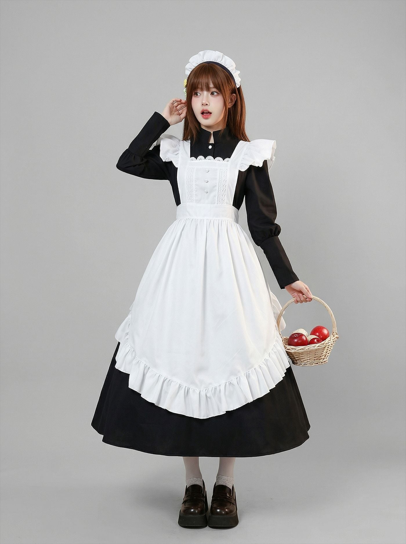 Black and White British Long Maid Outfit Lolita Dress Cosplay